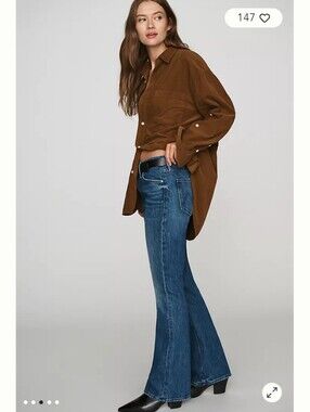 MOTHER The Outsider Sneak Mid Rise Bootcut Jeans